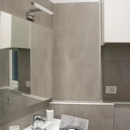 Bocca Di Lupo Apartment *